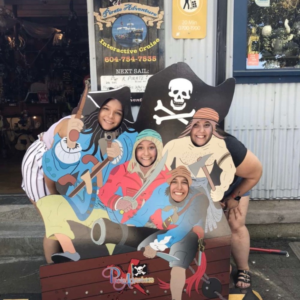 Meet your Posher, Katrena